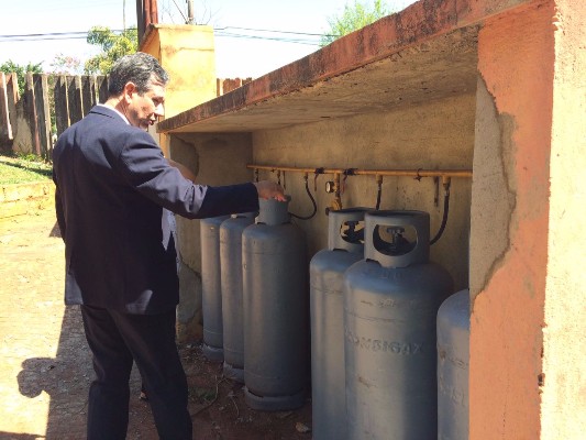 2017830_Welington Rezende verifica vazamento de gás